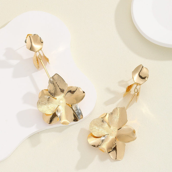 Wholesale Flower Long Earrings Golden Flower Earrings
