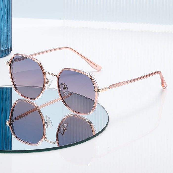 Wholesale Fashion box polarized sunglasses for women's outdoor fashion street photography, high-end sunglasses