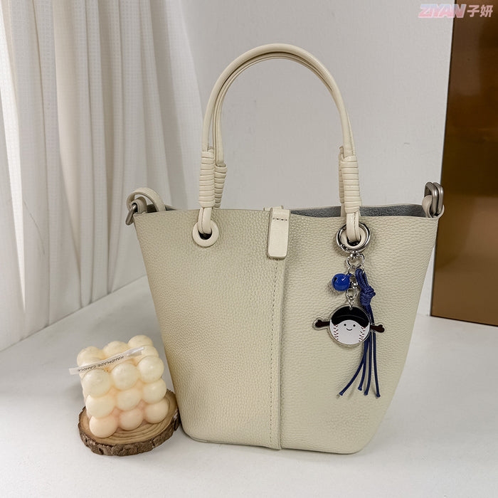 Wholesale cartoon humanoid table tennis badminton football key chain schoolbag key chain