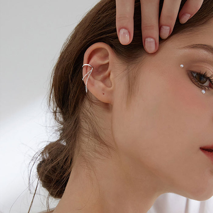 Wholesale Silver ear clip with smooth circular ring temperament, double-layer chain, compact tassel earrings