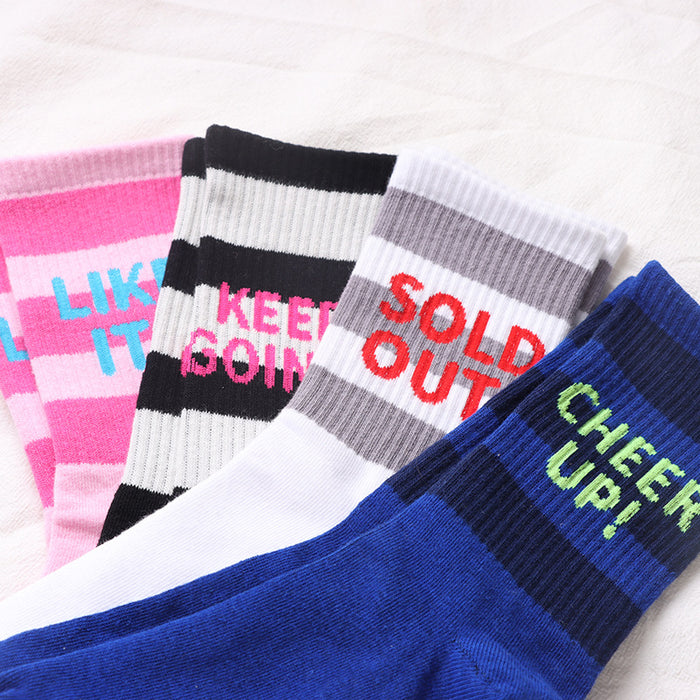 Wholesale Medium striped letter socks Skateboarding long socks Sports socks Neutral