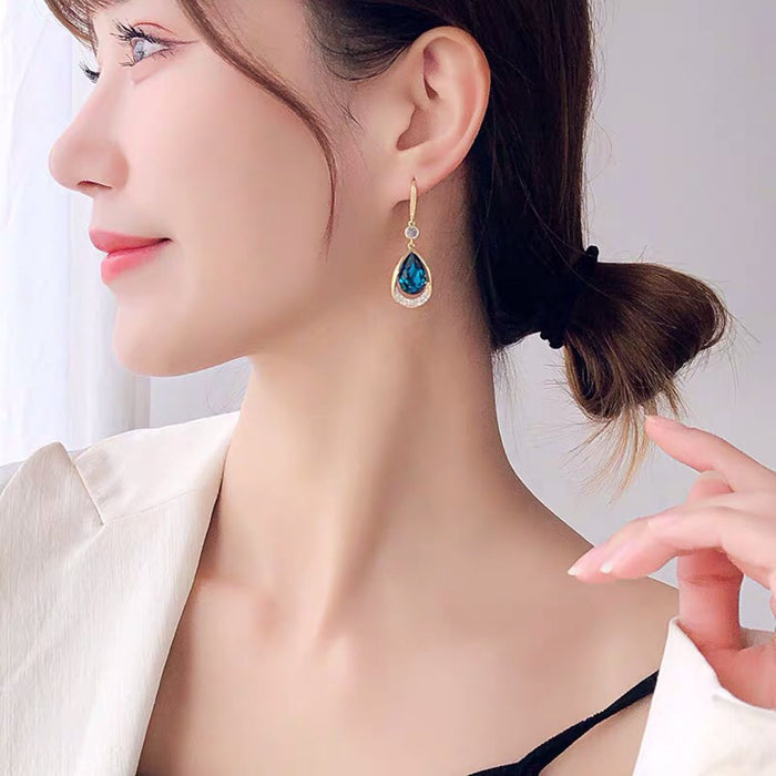 Wholesale New temperament of rhinestone earrings, star studded sparkling geometric earrings