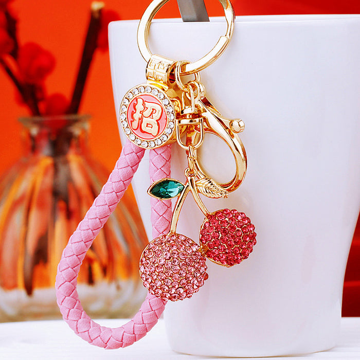 Wholesale Diamond studded car keychain pendant, metal keychain ring, cute and creative
