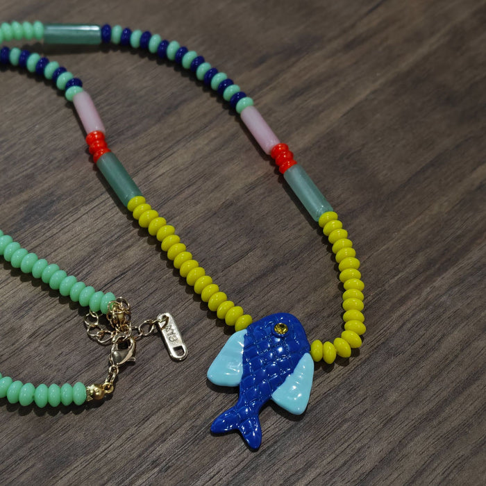 Wholesale Summer Ocean Fish Design Glass Pendant Necklace Electroplated Trendy Collarbone Chain
