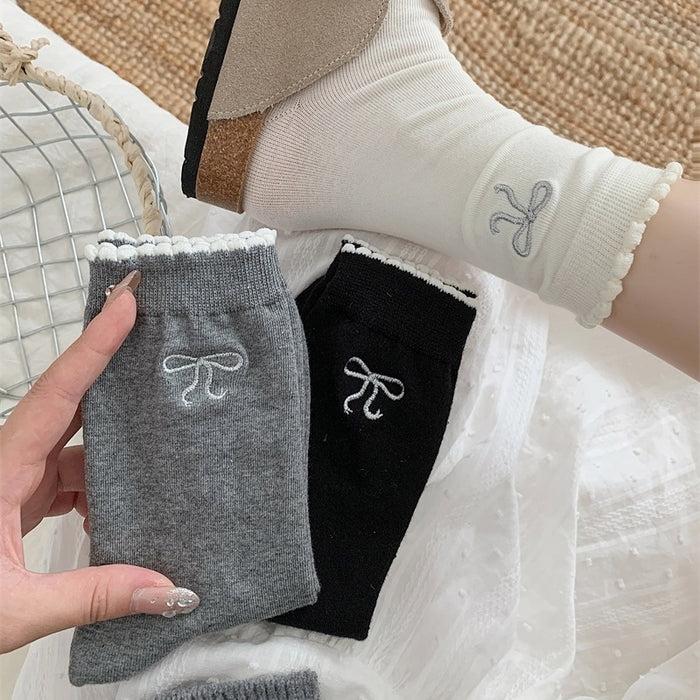 Wholesale Silver Embroidered Bow Lace Socks, Silver Silk Breathable Cotton Socks, Middle Socks, Black and White Grey Women's Socks