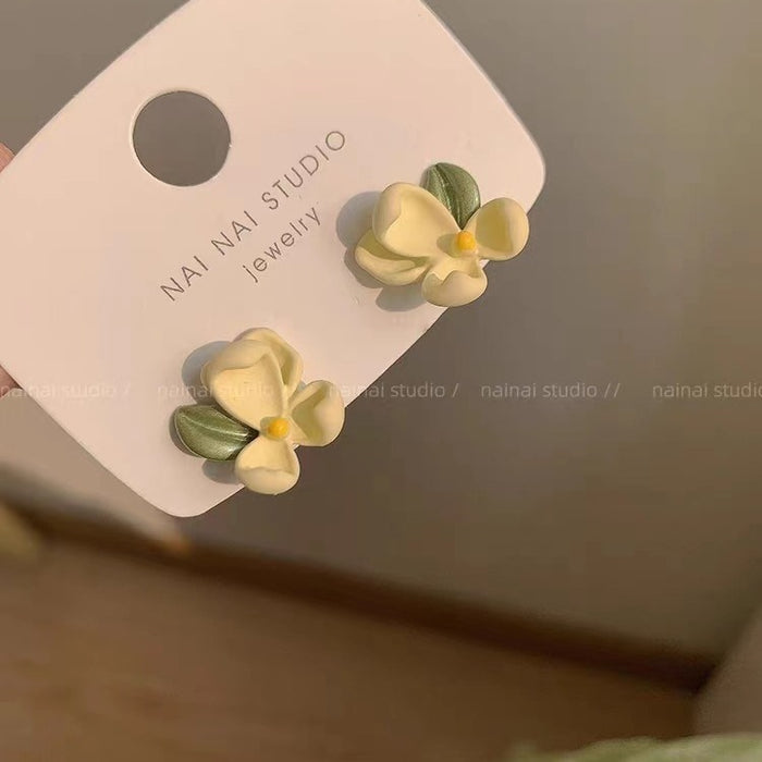 Wholesale Fresh sweet pearl ear clip women's earless niche design earrings alloy earrings