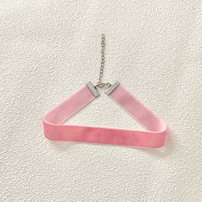 Wholesale Velvet collar retro simple velvet necklace women's accessories collarbone chain fashion necklace