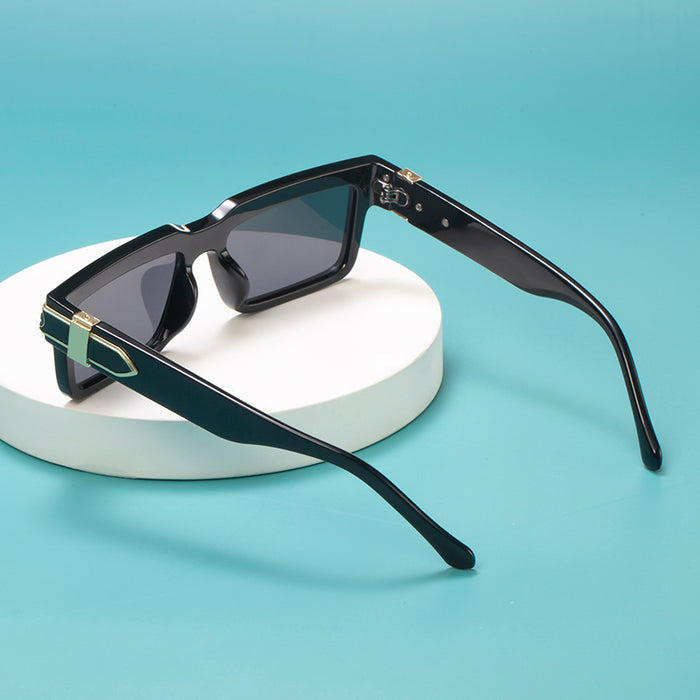 Wholesale small box sunglasses women's trendy   sunglasses