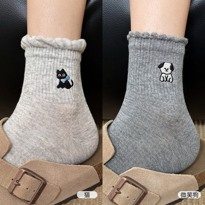 Wholesale Cotton socks, mid tube socks, cartoon embroidered lace socks, cute sports socks