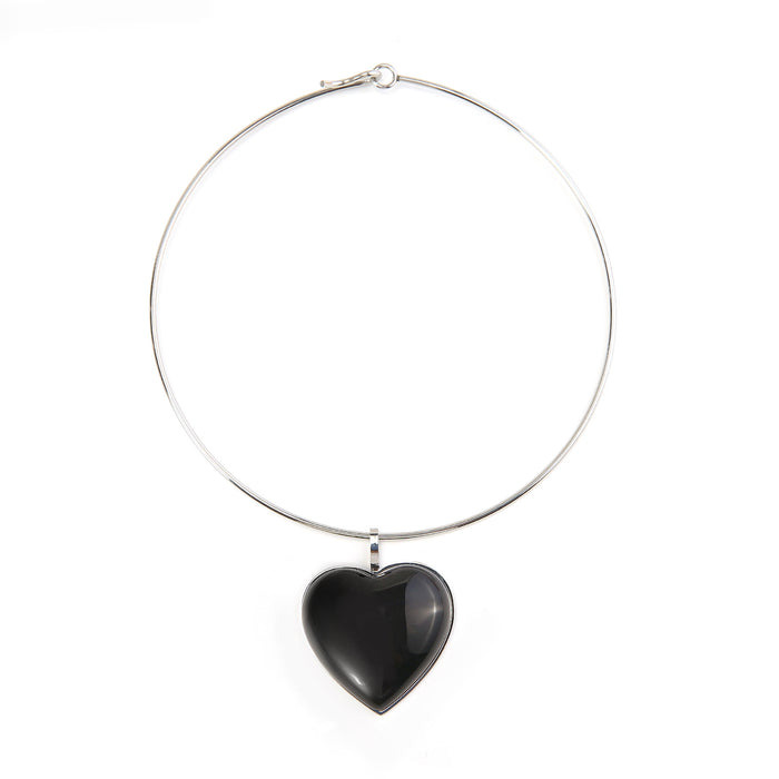 Wholesale Light luxury, high-end, minimalist design, stainless steel heart collar, fashionable commuting collarbone chain