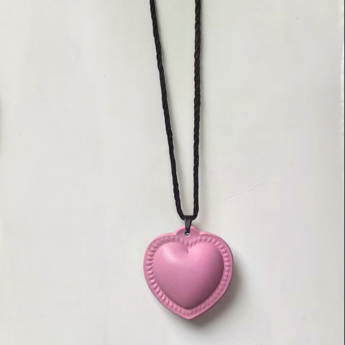 Wholesale Leather Love Necklace Hemp Rope Peach Heart Cool Style All-match Adjustable Cute Spice Girl Heart Necklace