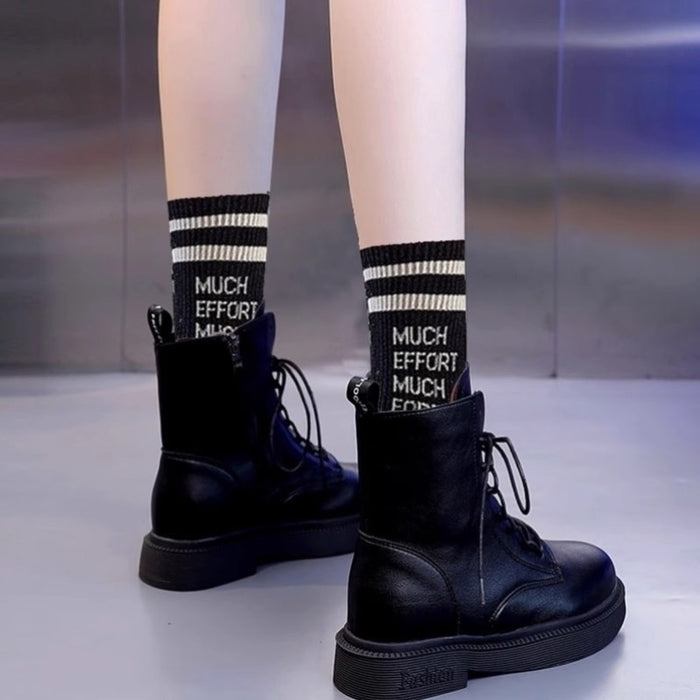 Wholesale Spring and Autumn Black and White High Elastic Alphabet Sports Middle Tube Women's Socks