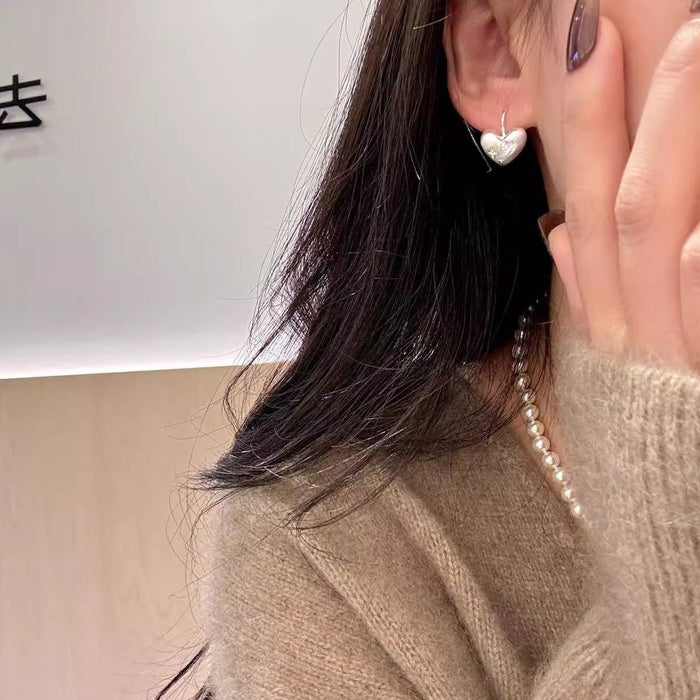 Wholesale Vintage Silver Earrings Women's Elegant Ear Buckle Heart-shaped