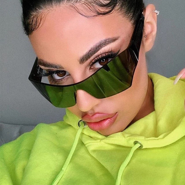 Wholesale  Large Frame Curved Riding Glasses UV400 Anti-UV Outdoor Sports Sunglasses Concave Shape Tie-in Sunglasses