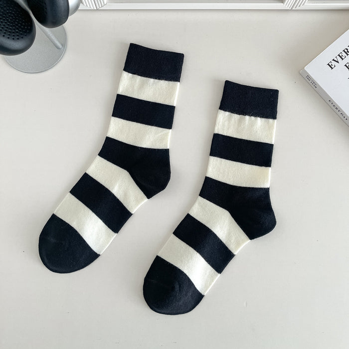 Wholesale Embroidered socks, children's pure cotton mid tube socks, cartoon cute cotton socks, versatile women's socks