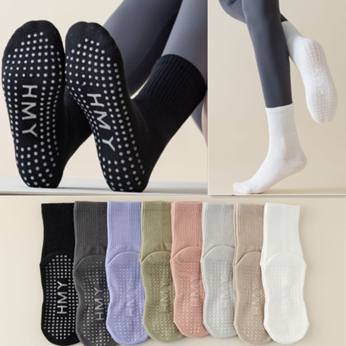 Wholesale Socks silicone anti slip indoor sports floor socks dancing socks