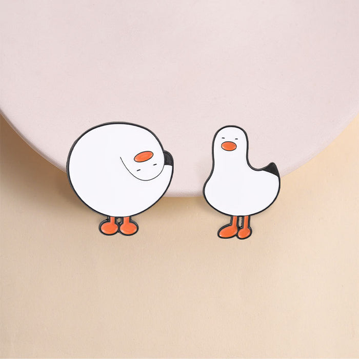 Wholesale Trendy Cartoon White Goose Brooch Pin Cute Zinc Alloy Enamel Badge Everyday Fashion Accessory