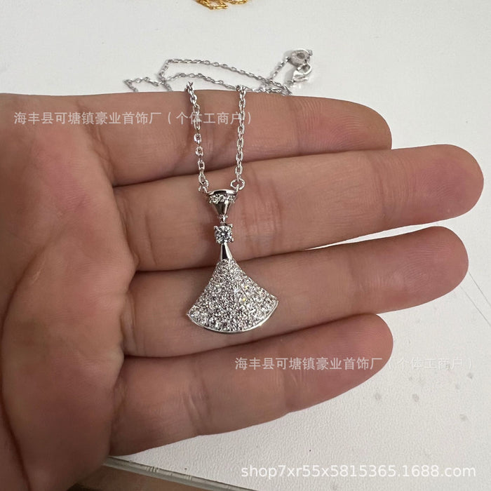 Wholesale  V gold high version small skirt necklace female white fritillary fan rose gold pendant clavicle chain