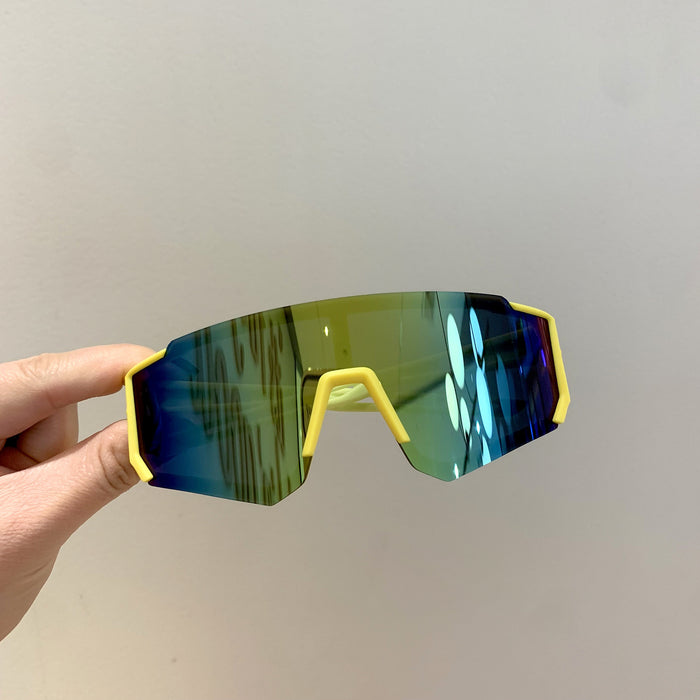 Wholesale Children's sports sunglasses, large frame skiing goggles, riding windproof glasses, boys' UV resistant cool sunglasses