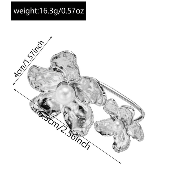 Wholesale Small niche design flower finger ring, exaggerated personality, irregular petal ring