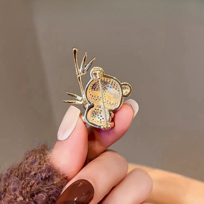 Wholesale High end exquisite personalized and versatile brooch pin with a niche design sense