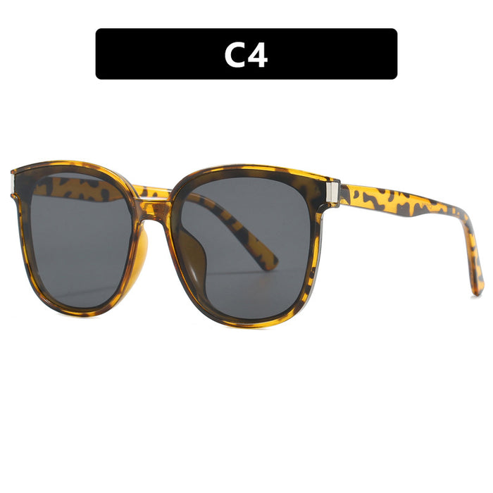 Wholesale Sunglasses with retro large frame and high-end feel, UV resistant sunglasses