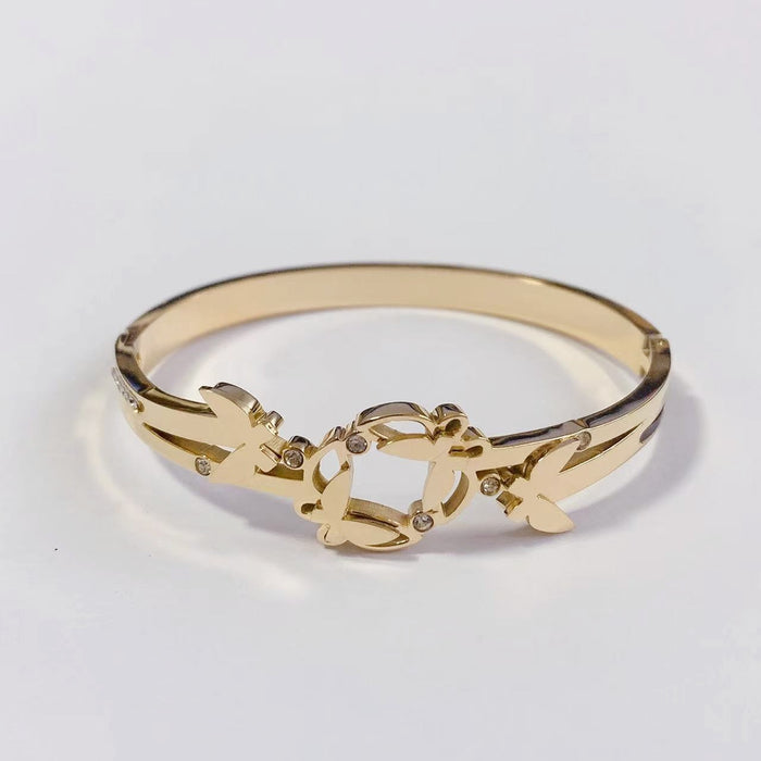 Wholesale Titanium steel color-preserving bracelet with diamond setting