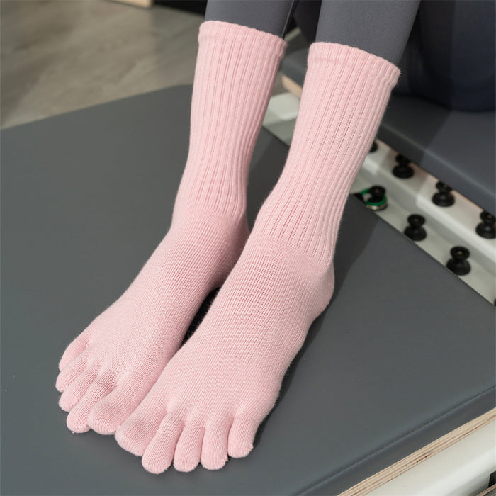 Wholesale Thickeneded Dotted Non-Slip Yoga Socks Women' s Mid-Calf Double-Stripe Five-Finger Socks Professional Sports Dance Pilates Socks