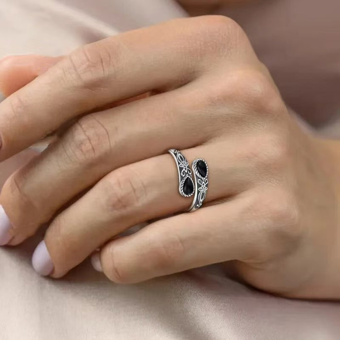 Wholesale Flower zircon ring, simple and fashionable ring, retro circular opening ring