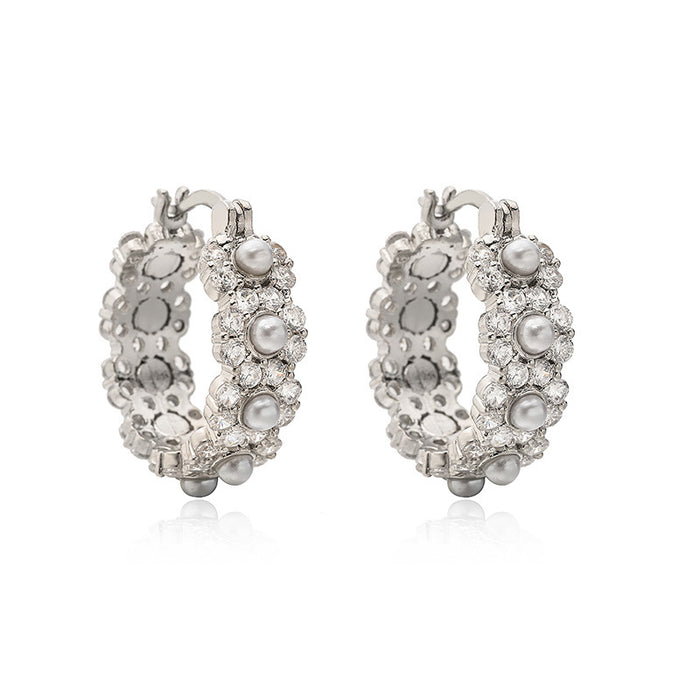 Wholesale Luxury pearl oval U-shaped earrings with niche petal earrings
