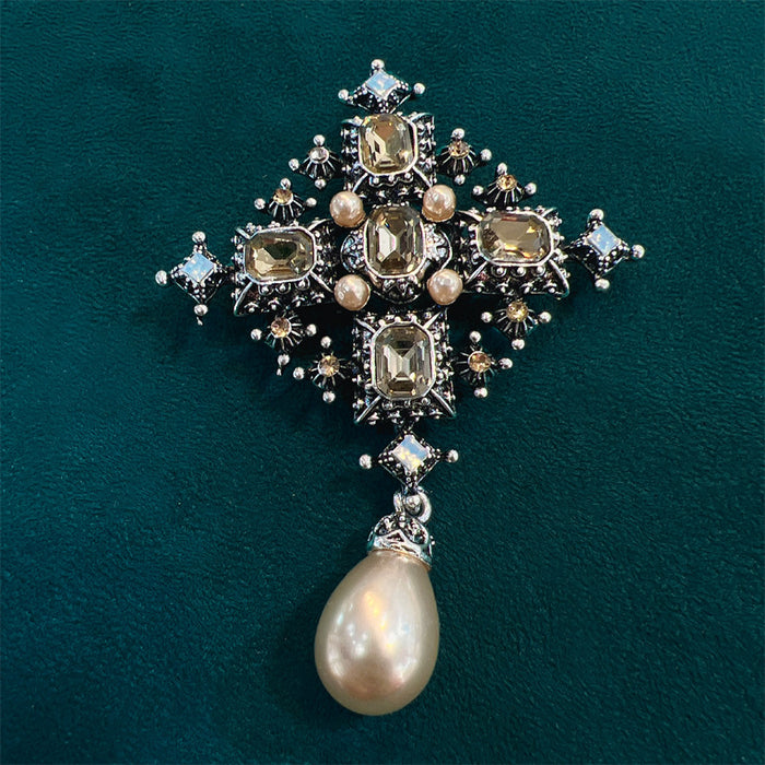 Wholesale Baroque Style Rhinestone Brooches Pearl Feminine Coat Pin Accessories