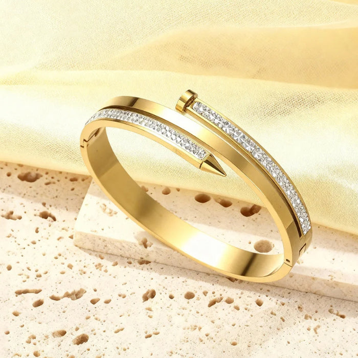 Wholesale Titanium steel nail-shaped versatile open design bracelet