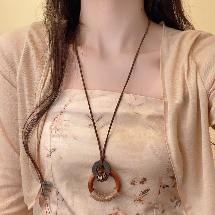 Wholesale Long sweater chain fashionable retro niche temperament high-end versatile necklace