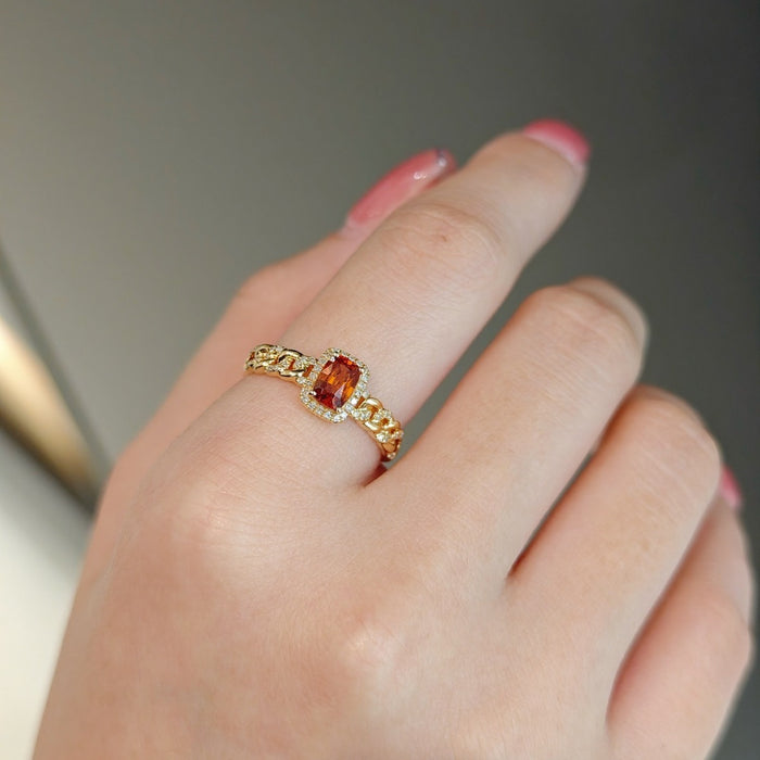 Wholesale Ring in gold with diamond inlay, vintage light luxury jewelry