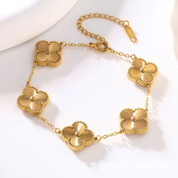 Wholesale Four leaf clover bracelet with exquisite quality and high-end stainless steel jewelry