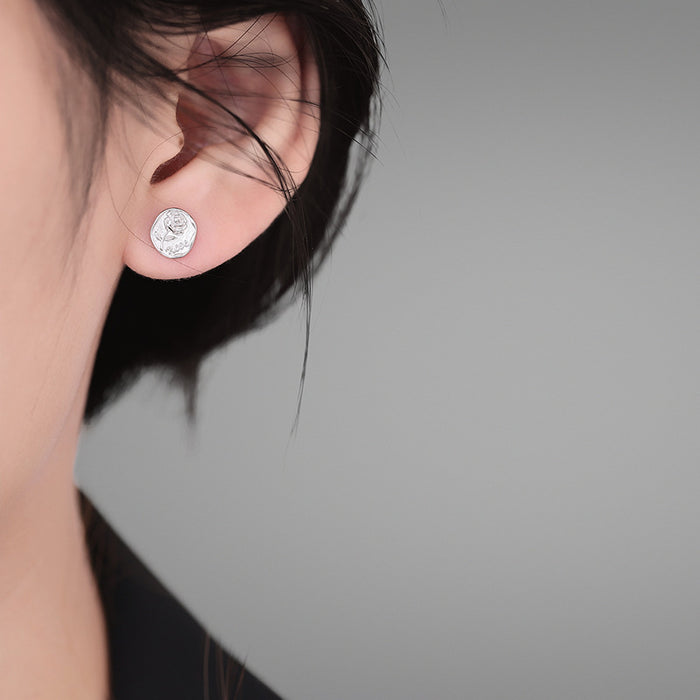 Wholesale Pure silver rose earrings, sweet ear bone studs, fashionable and elegant ear accessories