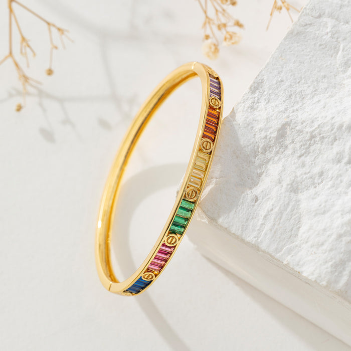 Wholesale retro snake-shaped bracelet women's gold-plated Clover bracelet inlaid craft nail zircon bracelet