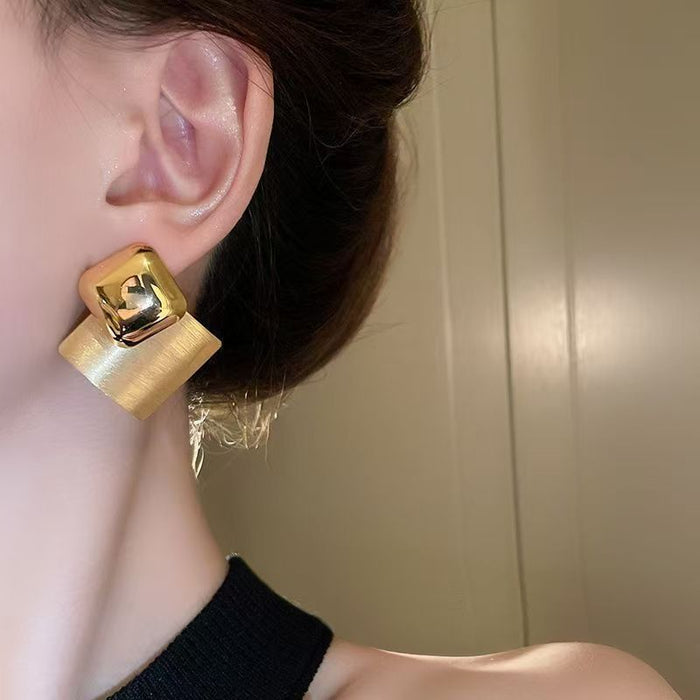 Wholesale Golden brushed earrings explosions earrings exaggerated temperament