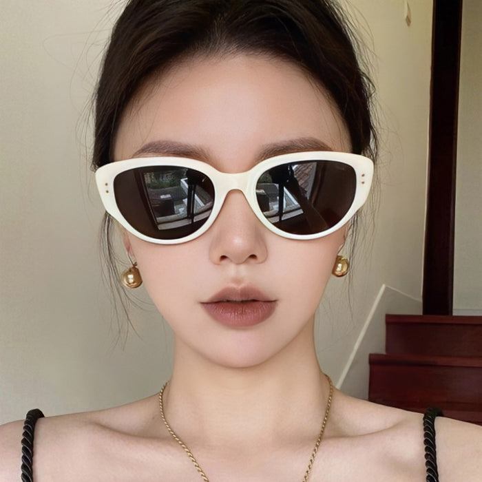 Wholesale Sunglasses with a high-end feel, retro sunglasses, UV resistant glasses