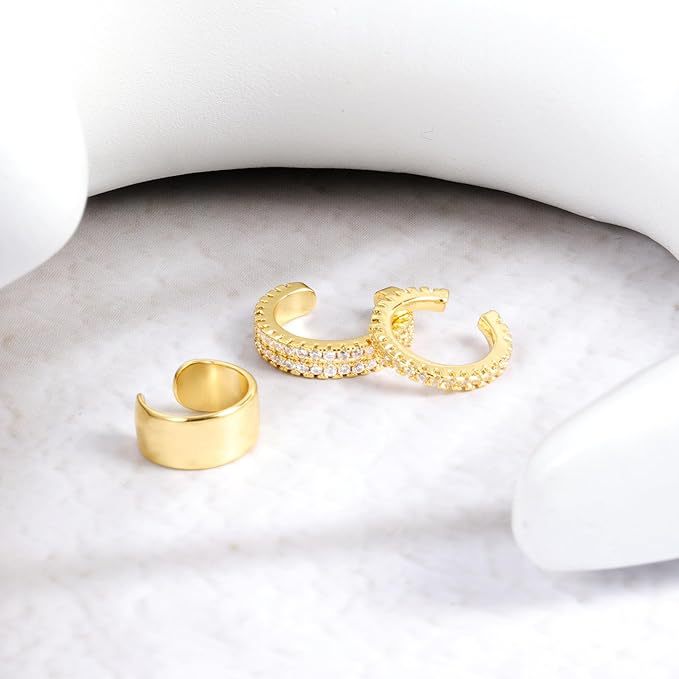 Wholesale Geometric white zircon ear bone clip without ear hole, copper plated with real gold, simple ear clip