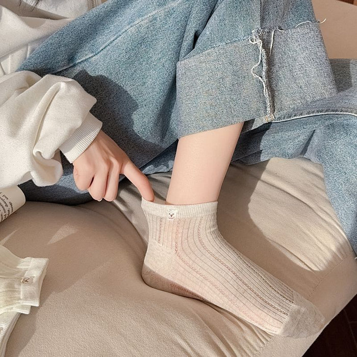 Wholesale Exquisite embroidery cute cartoon boat socks versatile breathable boneless short socks