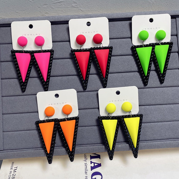 Wholesale  contrast color triangle temperament long color earrings Joker candy color geometric earrings