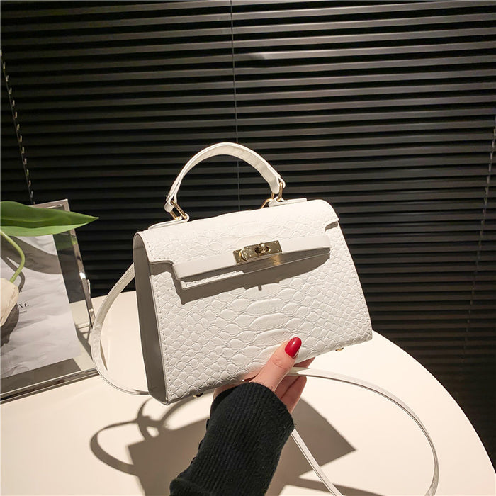 Wholesale Popular Fashion Handbag, New Fashionable Single Shoulder Simple Crossbody Commuter Small Square Bag