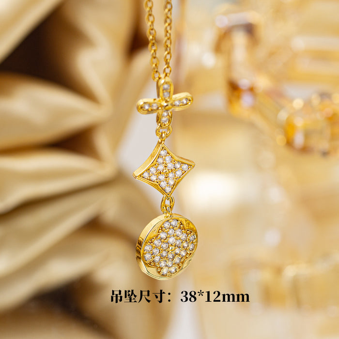 Wholesale Four-Leaf Clover Necklace Women' s Micro-Inlaid Gold Electroplated Pendant