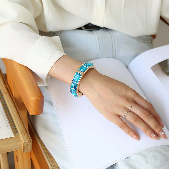 Wholesale Bracelet with high-end feel, alloy plated bracelet, fashionable opening bracelet, inlaid with jewelry bracelet