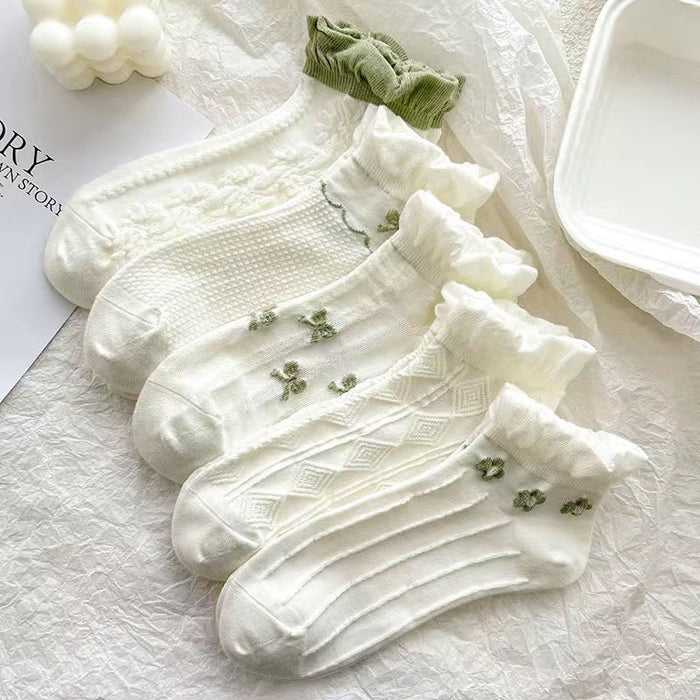 Wholesale White short tube socks, thin breathable socks, cute lace