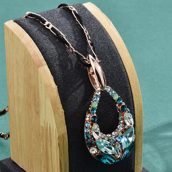 Wholesale Waterdrop-shaped crystal long necklaces