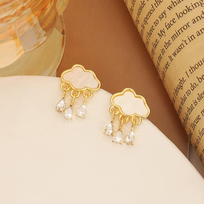 Wholesale Vintage white flower earrings with a high-end feel, niche diamond studded earrings, gentle and refined temperament