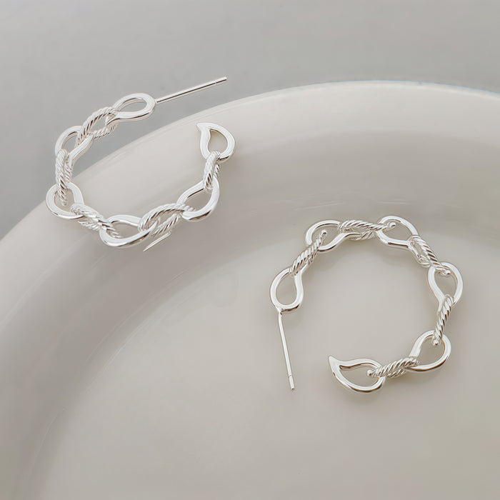 Wholesale C-shaped earrings with earrings, fashionable, simple and versatile. Earrings and accessories