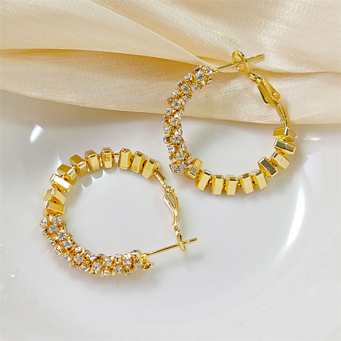 Wholesale Silver Needle Zircon Broken Silver Earrings, Fashionable and High End Earrings, Small and Versatile Design Earrings, Wholesale